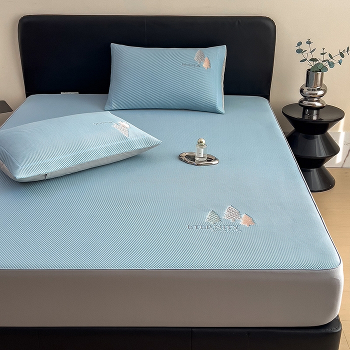 91家纺网 家纺一手货源 找家纺 全季家居 2025新款A类乙纶PE希望森林刺绣系列凉豆豆席凉席席子 天蓝-床笠款