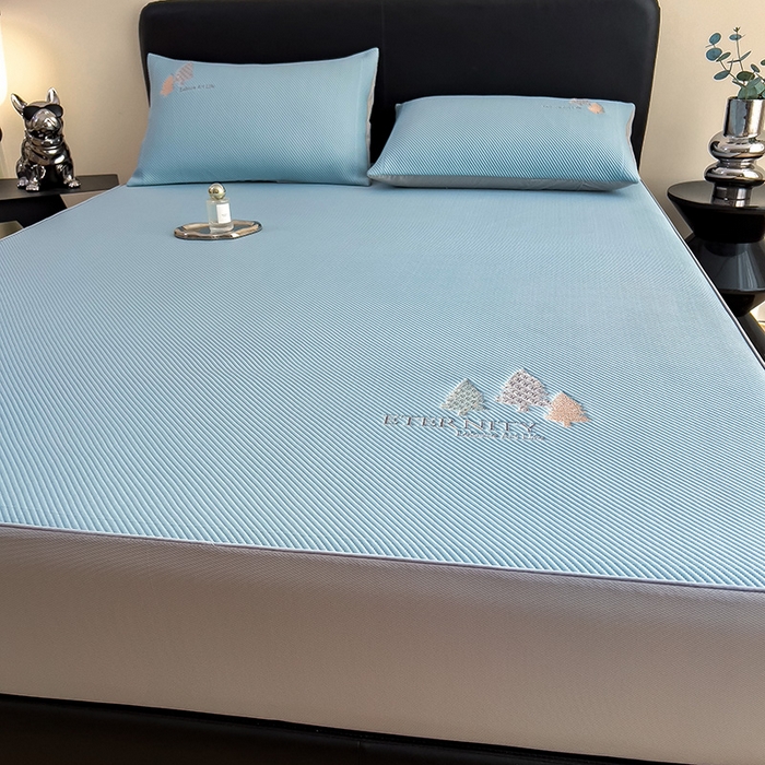 91家纺网 家纺一手货源 找家纺 全季家居 2025新款A类乙纶PE希望森林刺绣系列凉豆豆席凉席席子 天蓝-床笠款