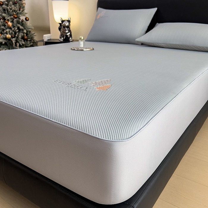 91家纺网 家纺一手货源 找家纺 全季家居 2025新款A类乙纶PE希望森林刺绣系列凉豆豆席凉席席子 银灰-床笠款