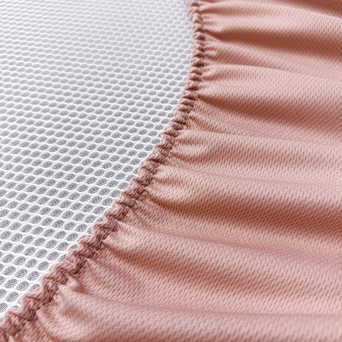 91家纺网 家纺一手货源 找家纺 全季家居 2025新款A类乙纶PE卡通系列凉豆豆席凉席席子 欢乐小熊-淡粉-床笠款