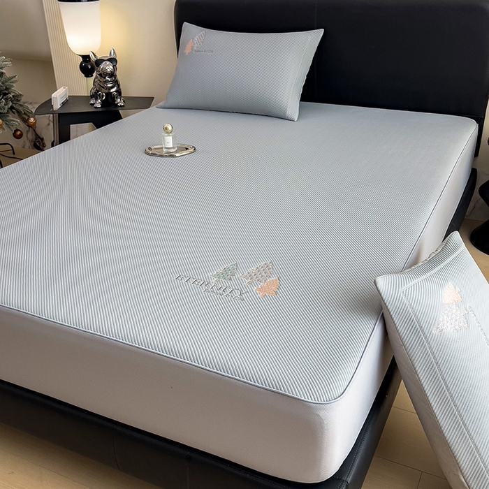 91家纺网 家纺一手货源 找家纺 全季家居 2025新款A类乙纶PE希望森林刺绣系列凉豆豆席凉席席子 银灰-床笠款