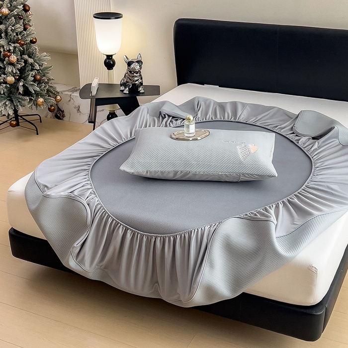 91家纺网 家纺一手货源 找家纺 全季家居 2025新款A类乙纶PE希望森林刺绣系列凉豆豆席凉席席子 银灰-床笠款