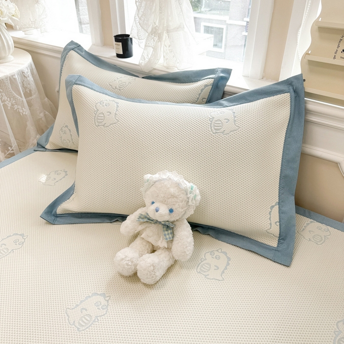 91家纺网 家纺一手货源 找家纺 全季家居 2025新款A类乙纶PE小动物系列凉豆豆席凉席席子 小恐龙-天蓝-床席款