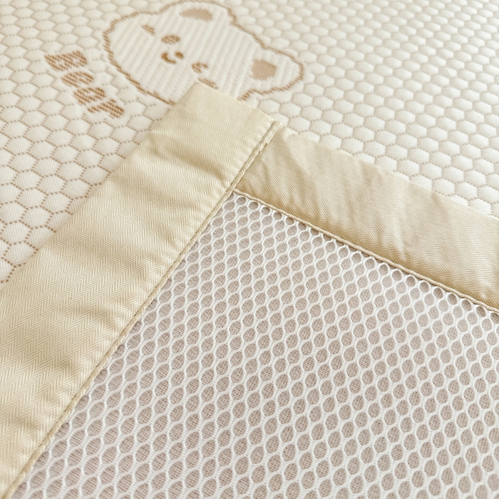 91家纺网 家纺一手货源 找家纺 全季家居 2025新款A类乙纶PE小动物系列凉豆豆席凉席席子 小熊-卡其-床席款