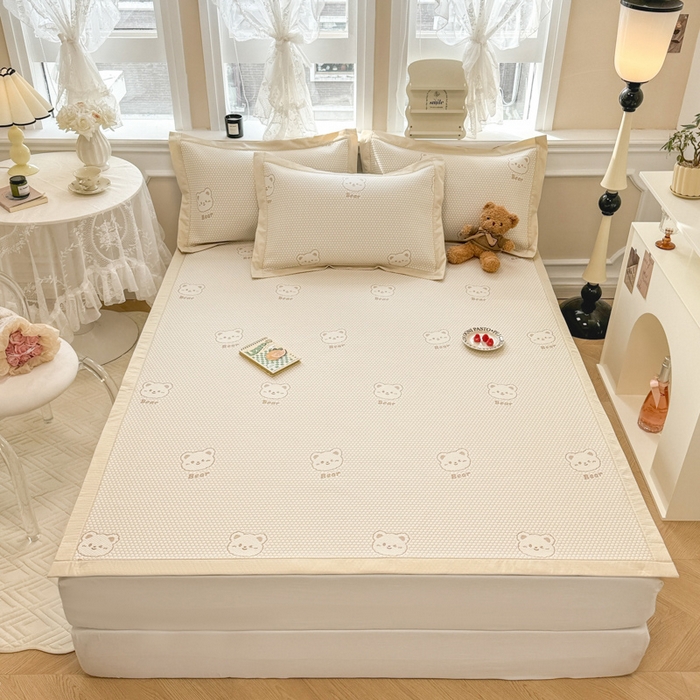 91家纺网 家纺一手货源 找家纺 全季家居 2025新款A类乙纶PE小动物系列凉豆豆席凉席席子 小熊-卡其-床席款