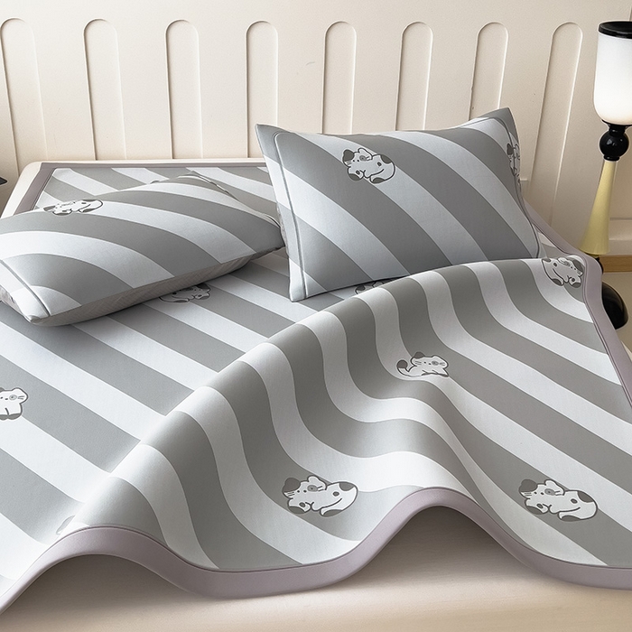 91家纺网 家纺一手货源 找家纺 全季家居 2025新款5A乙纶全PE卡通系列凉感软凉席席子 慵懒猫咪 床席