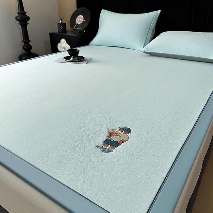 91家纺网 家纺一手货源 找家纺 全季家居 2025新款5A乙纶全PE绅士熊系列凉感软凉席席子 天蓝 床席