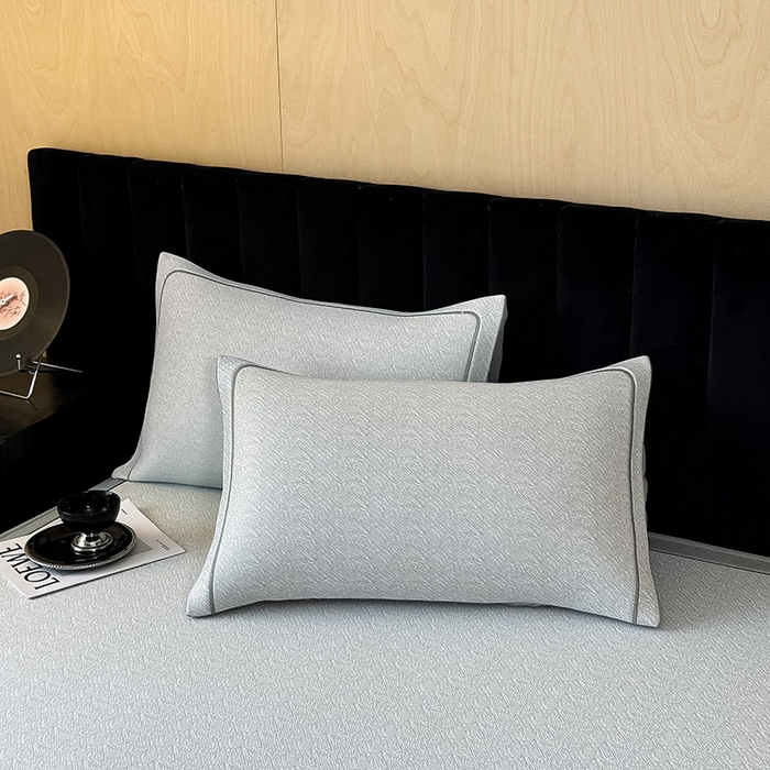 91家纺网 家纺一手货源 找家纺 全季家居 2025新款5A乙纶全PE绅士熊系列凉感软凉席席子 浅灰 床笠