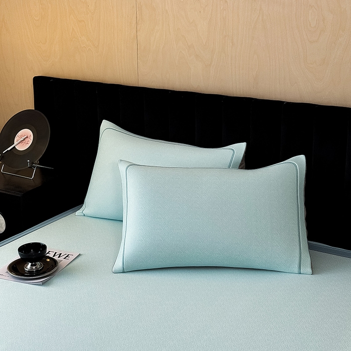 91家纺网 家纺一手货源 找家纺 全季家居 2025新款5A乙纶全PE绅士熊系列凉感软凉席席子 天蓝 床笠