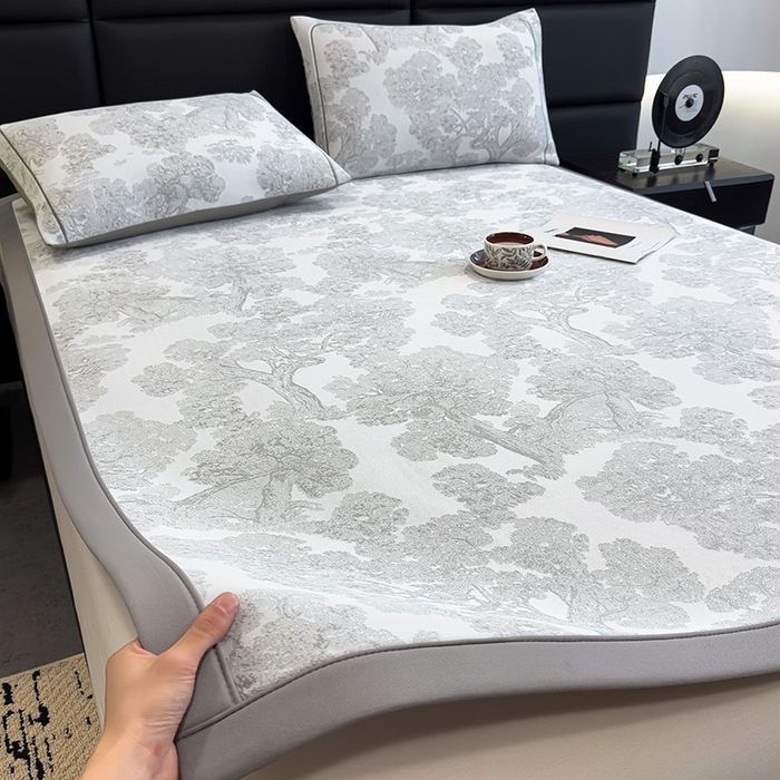 91家纺网 家纺一手货源 找家纺 全季家居 2025新款5A乙纶全PE花卉轻奢提花凉感软凉席席子 暗香疏影-浅灰 床席