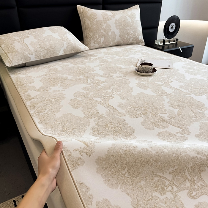 91家纺网 家纺一手货源 找家纺 全季家居 2025新款5A乙纶全PE花卉轻奢提花凉感软凉席席子 暗香疏影-浅咖 床席
