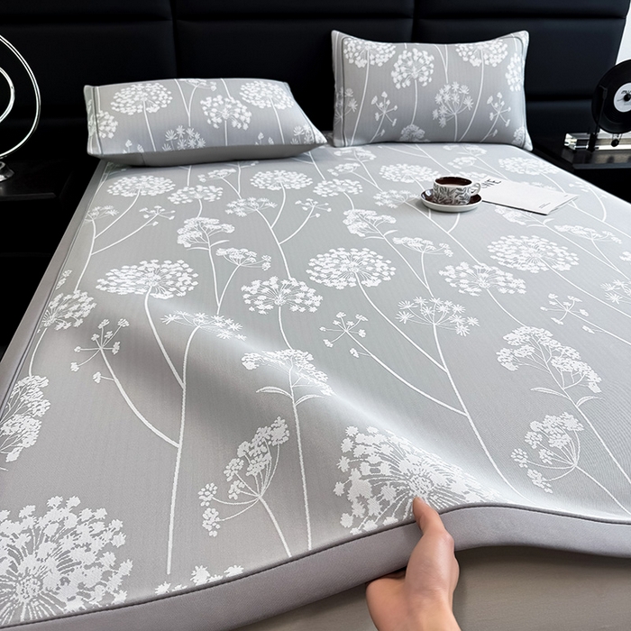 91家纺网 家纺一手货源 找家纺 全季家居 2025新款5A乙纶全PE花卉轻奢提花凉感软凉席席子 落盏-浅灰 床席