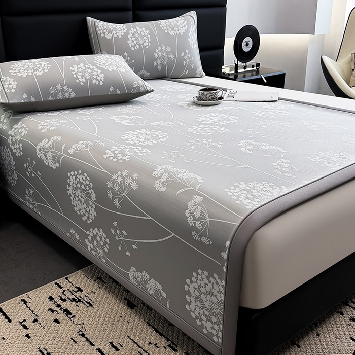 91家纺网 家纺一手货源 找家纺 全季家居 2025新款5A乙纶全PE花卉轻奢提花凉感软凉席席子 落盏-浅灰 床席