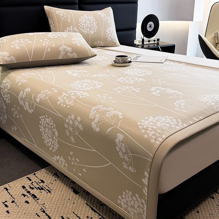 91家纺网 家纺一手货源 找家纺 全季家居 2025新款5A乙纶全PE花卉轻奢提花凉感软凉席席子 落盏-浅咖 床席