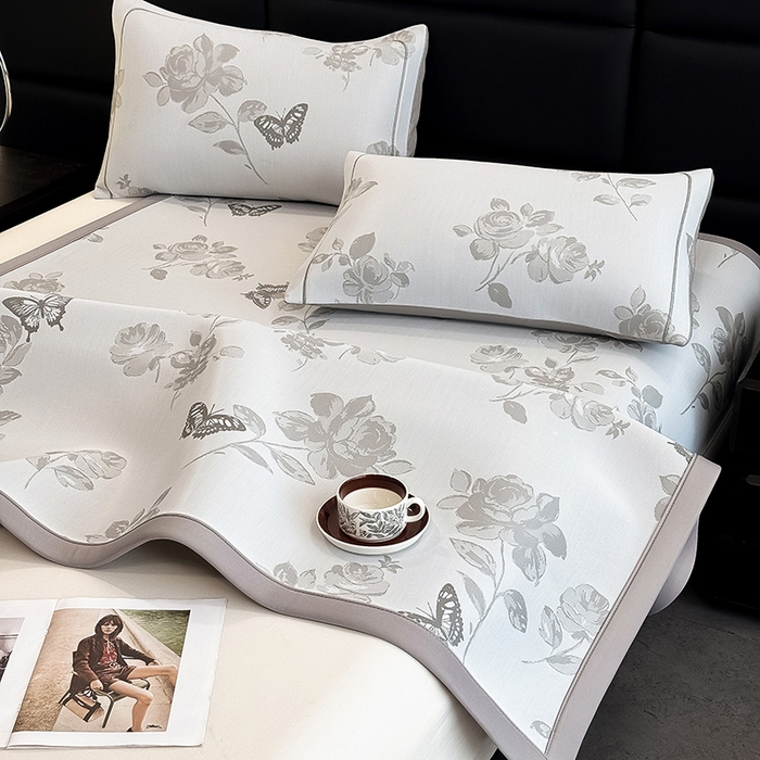 91家纺网 家纺一手货源 找家纺 全季家居 2025新款5A乙纶全PE花卉轻奢提花凉感软凉席席子 玫瑰蝶影 床席