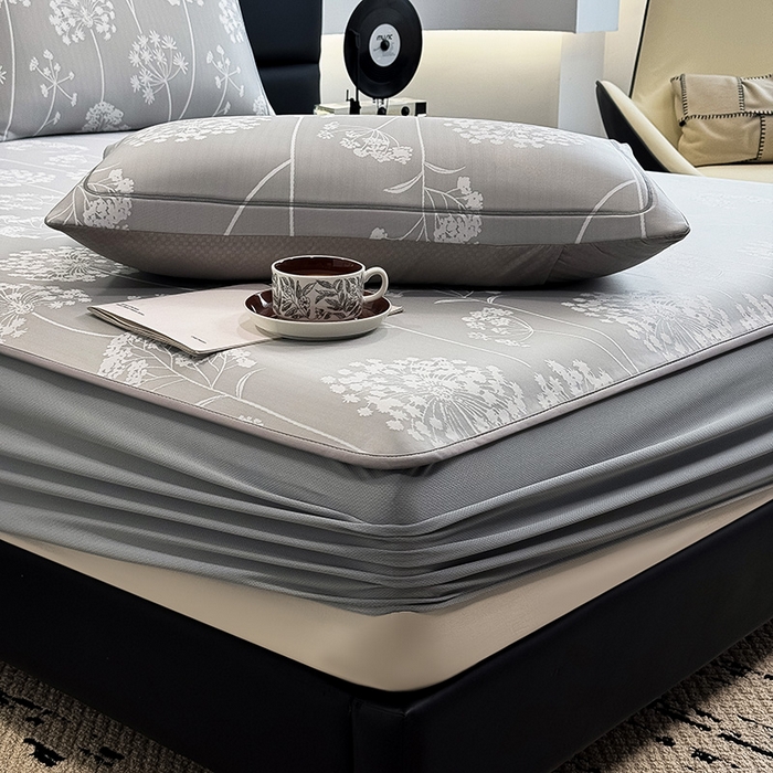 91家纺网 家纺一手货源 找家纺 全季家居 2025新款5A乙纶全PE花卉轻奢提花凉感软凉席席子 落盏-浅灰 床笠