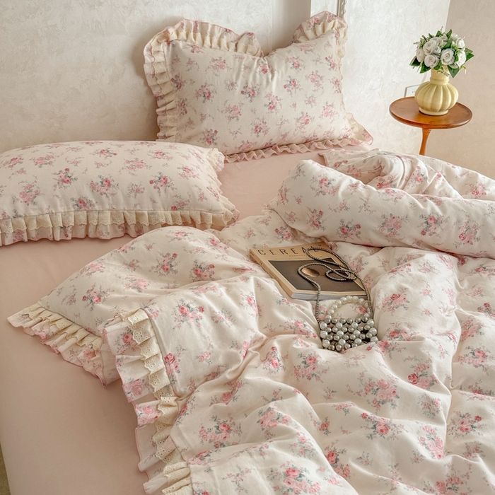 91家纺网 家纺一手货源 找家纺 简宜家居（朝初家纺） 2025新款40s全棉纯棉双层纱撞色蕾丝花边四件套 牡丹底白