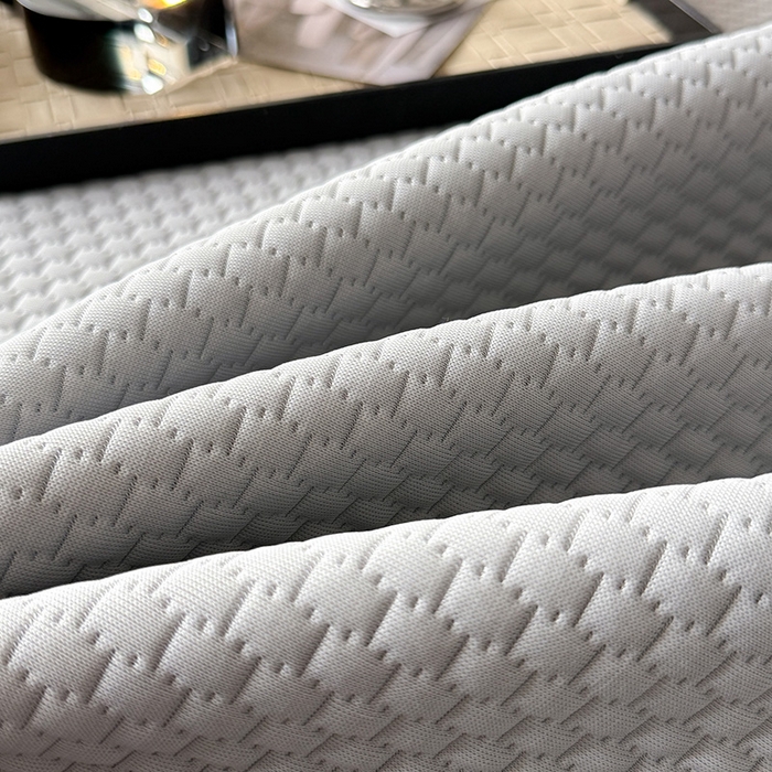 91家纺网 家纺一手货源 找家纺 全季家居 2025春夏新款A类三明治凉豆豆刺绣单枕套 枕套单件 浅灰