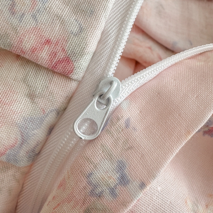 91家纺网 家纺一手货源 找家纺 简宜家居（朝初家纺） 2025新款40s全棉纯棉双层纱撞色蕾丝花边四件套 牡丹恋梦-粉