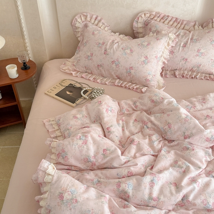 91家纺网 家纺一手货源 找家纺 简宜家居（朝初家纺） 2025新款40s全棉纯棉双层纱撞色蕾丝花边四件套 牡丹恋梦-粉