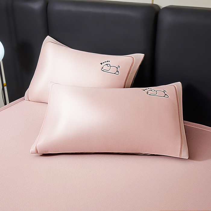 全季家居 2025春夏新款A类碳光萌趣熊猫刺绣单枕套 枕套单件 淡粉