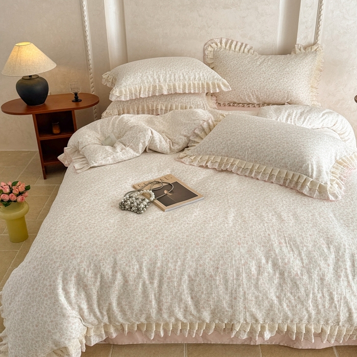 91家纺网 家纺一手货源 找家纺 简宜家居（朝初家纺） 2025新款40s全棉纯棉双层纱撞色蕾丝花边四件套 琼花粉絮