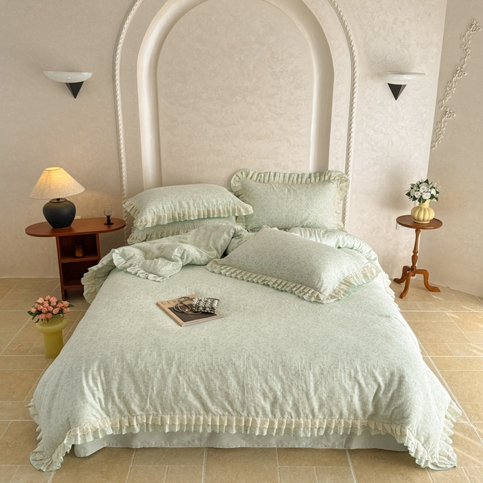 91家纺网 家纺一手货源 找家纺 简宜家居（朝初家纺） 2025新款40s全棉纯棉双层纱撞色蕾丝花边四件套 天青蓝屿