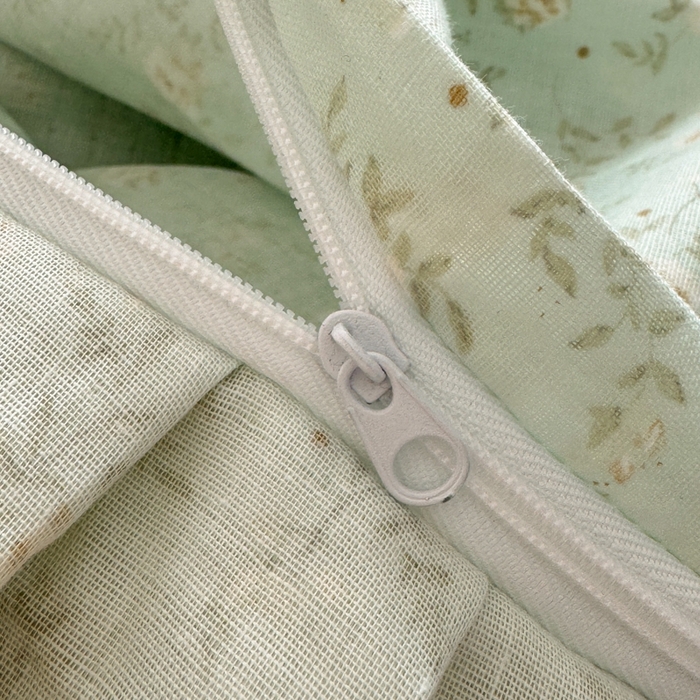 91家纺网 家纺一手货源 找家纺 简宜家居（朝初家纺） 2025新款40s全棉纯棉双层纱撞色蕾丝花边四件套 天青蓝屿