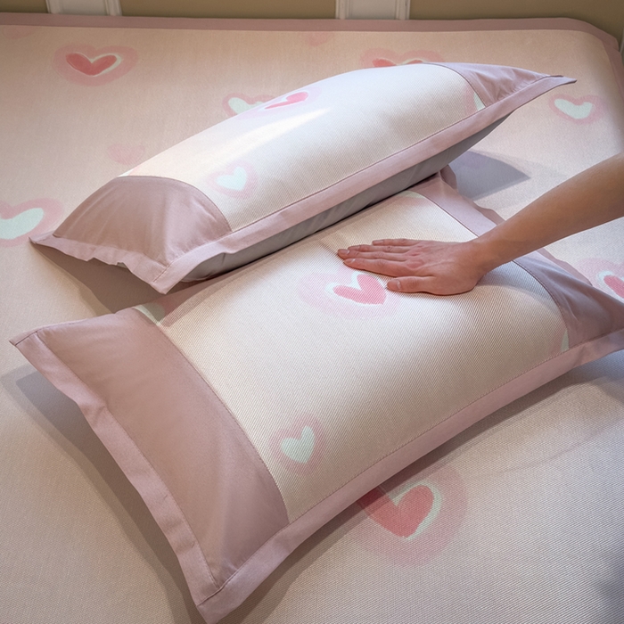 91家纺网 家纺一手货源 找家纺 全季家居 2025春夏新款A类拼边数码印花单枕套 枕套单件 萌心