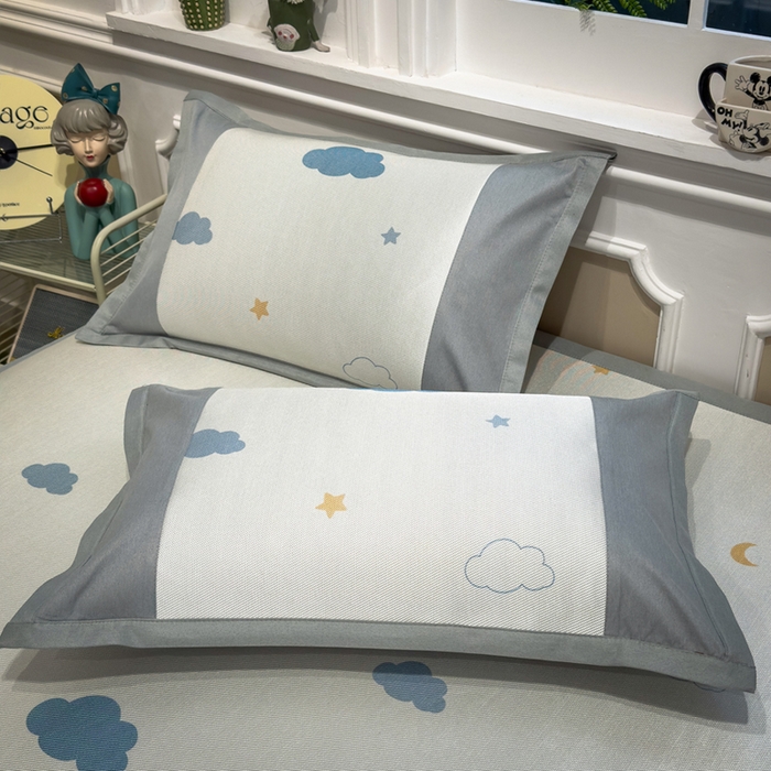 91家纺网 家纺一手货源 找家纺 全季家居 2025春夏新款A类拼边数码印花单枕套 枕套单件 晴云