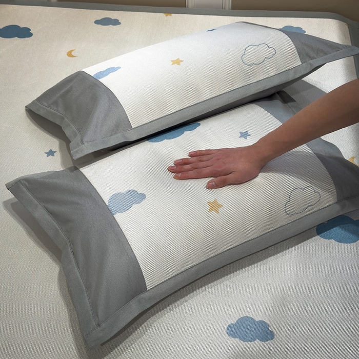 91家纺网 家纺一手货源 找家纺 全季家居 2025春夏新款A类拼边数码印花单枕套 枕套单件 晴云