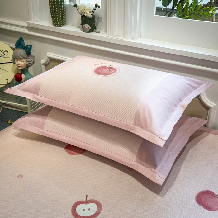 91家纺网 家纺一手货源 找家纺 全季家居 2025春夏新款A类拼边数码印花单枕套 枕套单件 小苹果