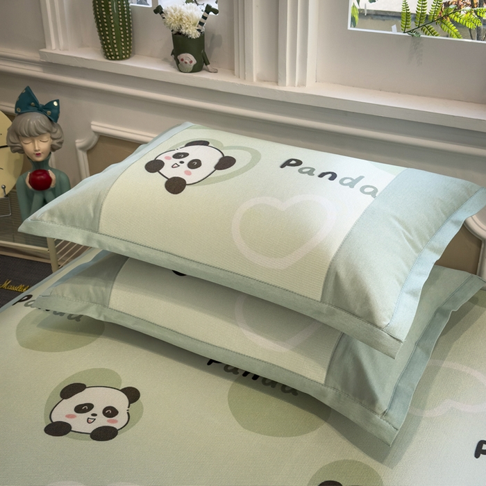 91家纺网 家纺一手货源 找家纺 全季家居 2025春夏新款A类拼边数码印花单枕套 枕套单件 小熊猫