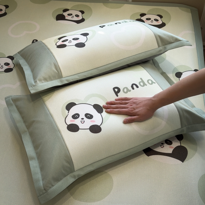 91家纺网 家纺一手货源 找家纺 全季家居 2025春夏新款A类拼边数码印花单枕套 枕套单件 小熊猫