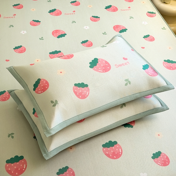 91家纺网 家纺一手货源 找家纺 全季家居 2025春夏新款A类小清新数码印花单枕套 枕套单件 草莓