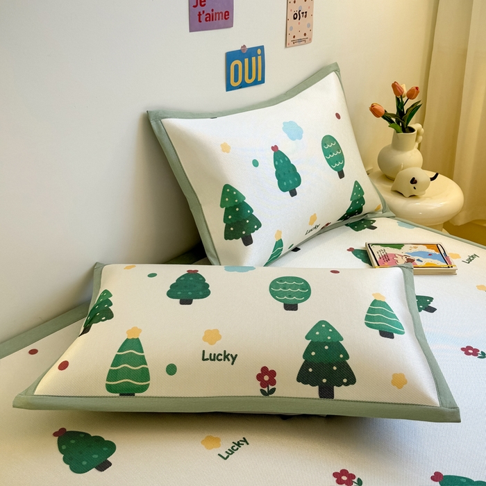 91家纺网 家纺一手货源 找家纺 全季家居 2025春夏新款A类小清新数码印花单枕套 枕套单件 森林