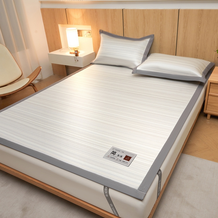 91家纺网 家纺一手货源 找家纺 全季家居 2025新款5A抗菌防螨仿草席冰藤席凉席席子 简生活-雅灰 床席