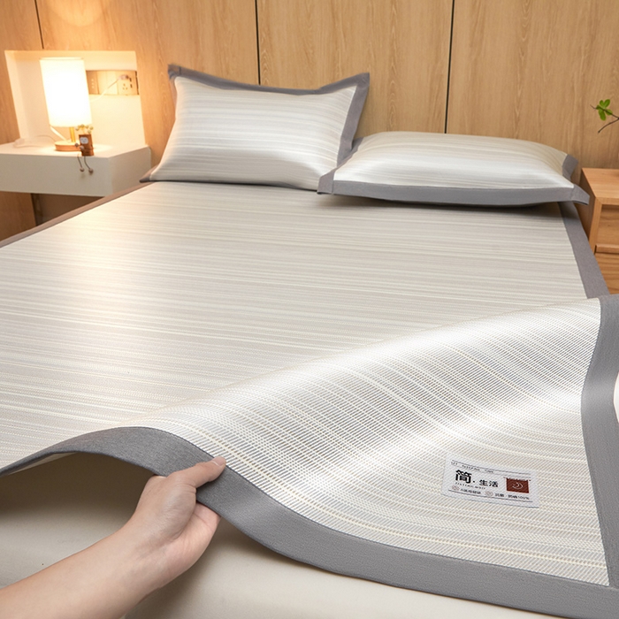 91家纺网 家纺一手货源 找家纺 全季家居 2025新款5A抗菌防螨仿草席冰藤席凉席席子 简生活-雅灰 床席