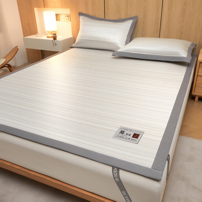 91家纺网 家纺一手货源 找家纺 全季家居 2025新款5A抗菌防螨仿草席冰藤席凉席席子 简生活-雅灰 床席