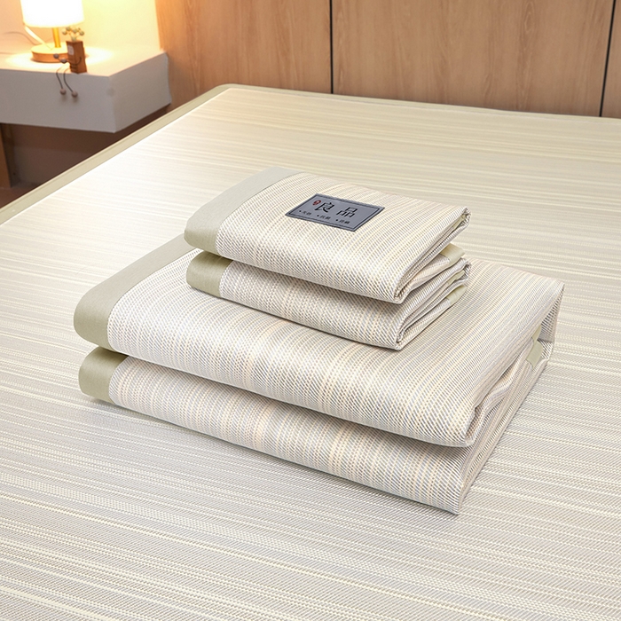 91家纺网 家纺一手货源 找家纺 全季家居 2025新款5A抗菌防螨仿草席冰藤席凉席席子 良品-雅黄 床席