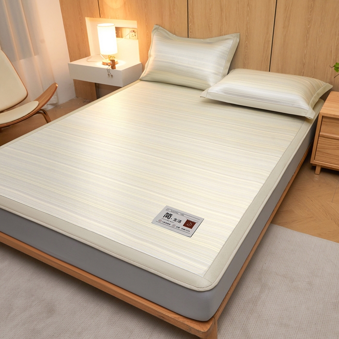 91家纺网 家纺一手货源 找家纺 全季家居 2025新款5A抗菌防螨仿草席冰藤席凉席席子 简生活-雅黄 床笠