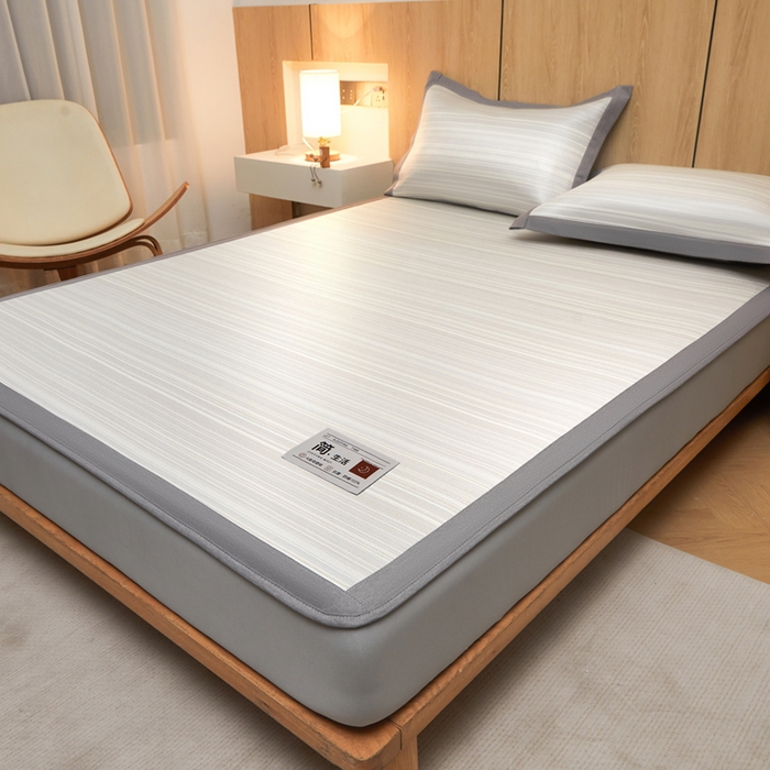 91家纺网 家纺一手货源 找家纺 全季家居 2025新款5A抗菌防螨仿草席冰藤席凉席席子 简生活-雅灰 床笠