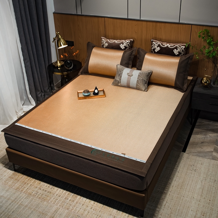 91家纺网 家纺一手货源 找家纺 全季家居 2025新款A类抗菌防螨艾草驱蚊冰藤席凉席席子 艾草-金色