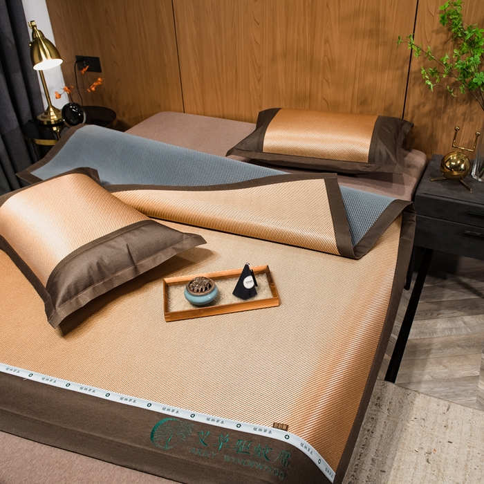 91家纺网 家纺一手货源 找家纺 全季家居 2025新款A类抗菌防螨艾草驱蚊冰藤席凉席席子 艾草-金色