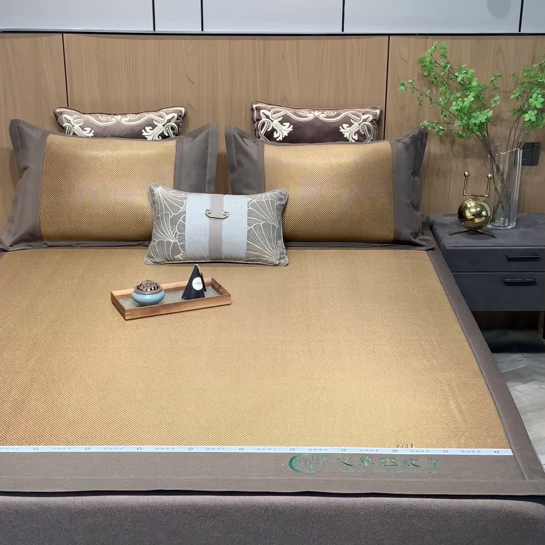 91家纺网 家纺一手货源 找家纺 全季家居 2025新款A类抗菌防螨艾草驱蚊冰藤席凉席席子 艾草-金色