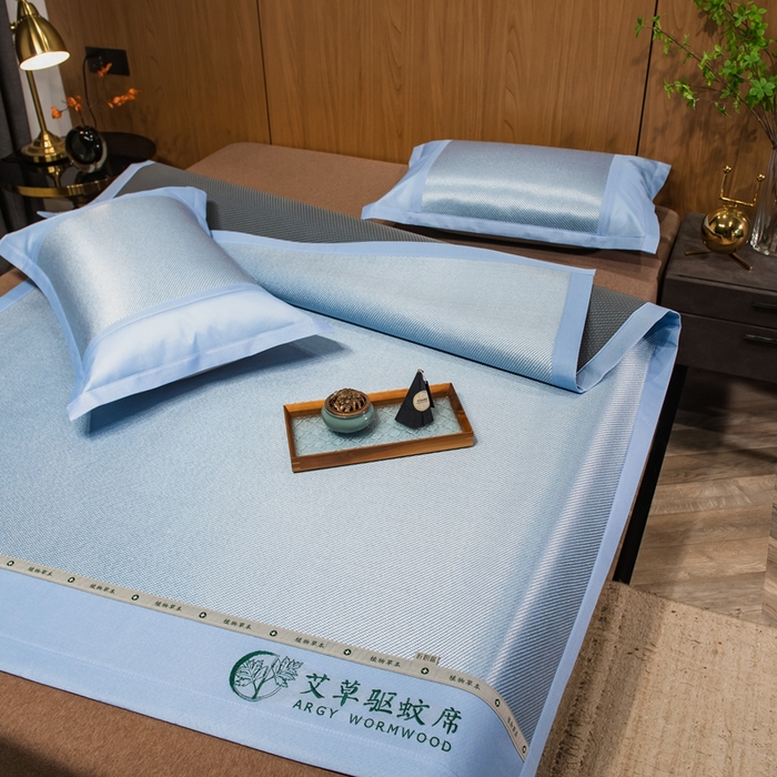 91家纺网 家纺一手货源 找家纺 全季家居 2025新款A类抗菌防螨艾草驱蚊冰藤席凉席席子 艾草-天蓝
