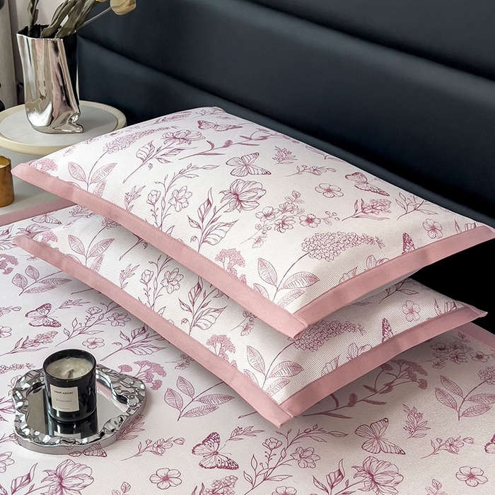 91家纺网 家纺一手货源 找家纺 全季家居 2025新款A类花卉系列数码印花冰藤席凉席席子 蝶舞秘境-淡粉 床席