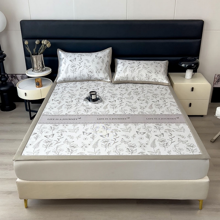 91家纺网 家纺一手货源 找家纺 全季家居 2025新款A类花卉系列数码印花冰藤席凉席席子 蝶舞秘境-浅咖 床席