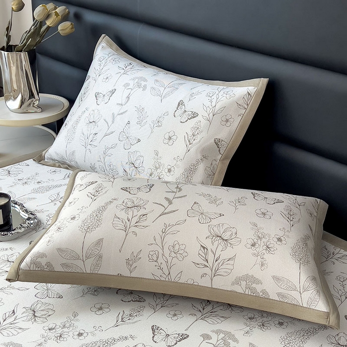 91家纺网 家纺一手货源 找家纺 全季家居 2025新款A类花卉系列数码印花冰藤席凉席席子 蝶舞秘境-浅咖 床席