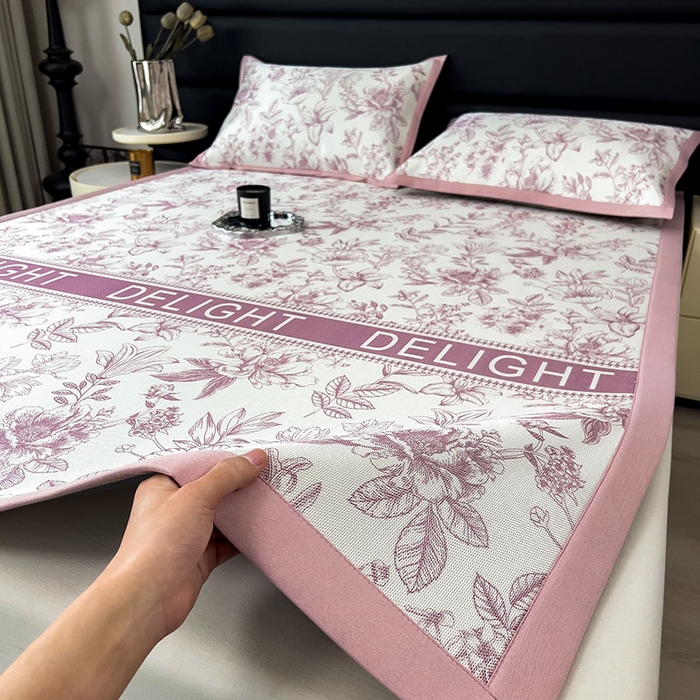 91家纺网 家纺一手货源 找家纺 全季家居 2025新款A类花卉系列数码印花冰藤席凉席席子 繁花物语-淡粉 床席